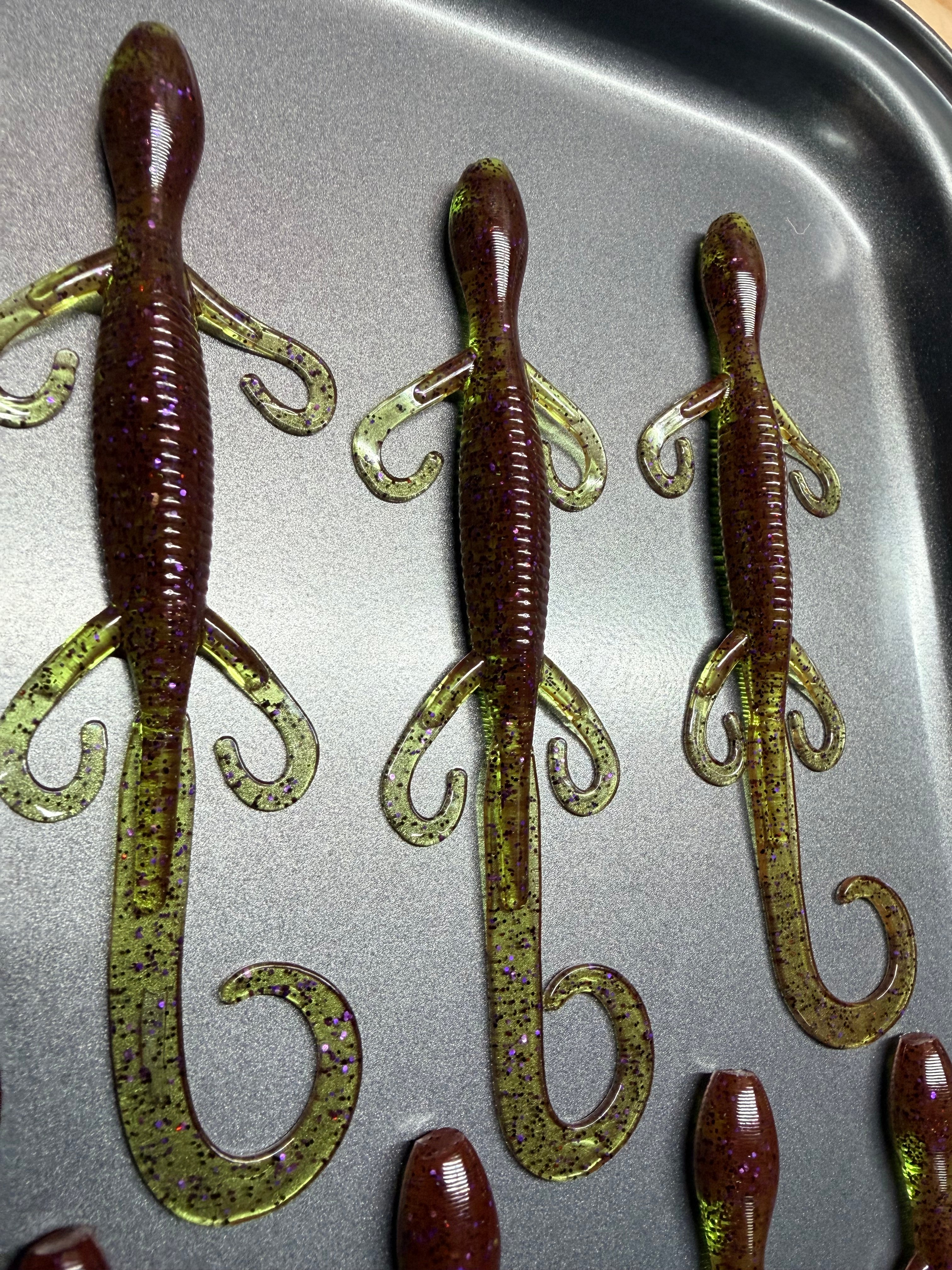 6.2” Bed Boss Lizard